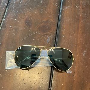 Aviator raybans
